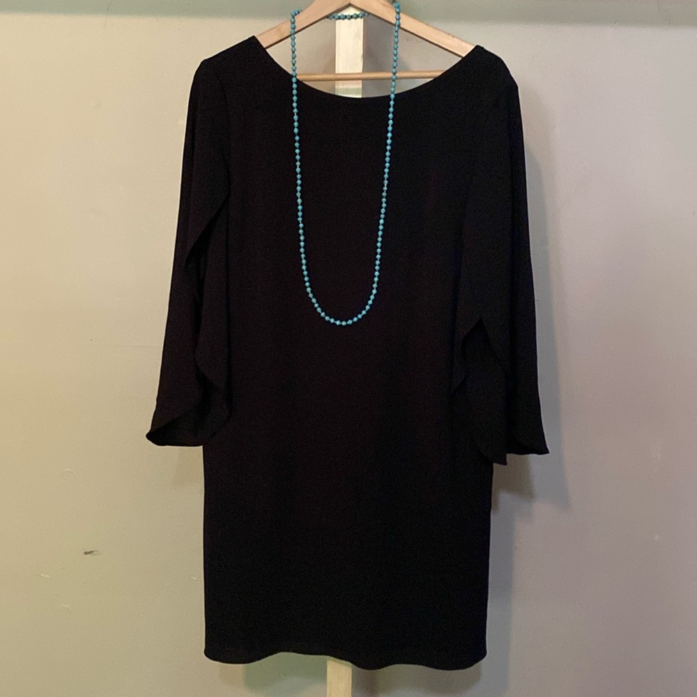 Stunning LBD black cocktail dress tulip open sleeves size large
